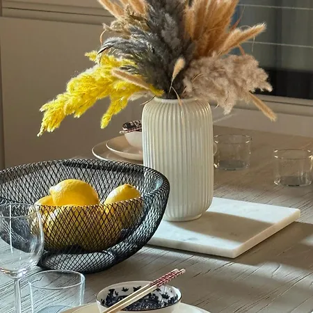 - 2 Pièces Avec Terrasse Appartamento