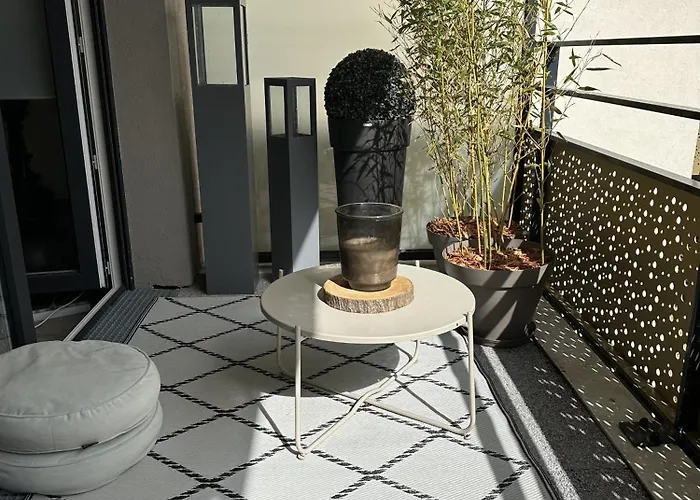 - 2 Pièces Avec Terrasse Malakoff
